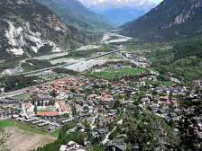 Panorama di Oulx - Foto da: http://upload.wikimedia.org/wikipedia/commons/thumb/3/37/Oulx.jpg/320px-Oulx.jpg