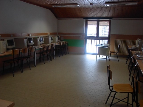 Un Laboratorio post-moderno... Vuoto, vuoto, vuoto...